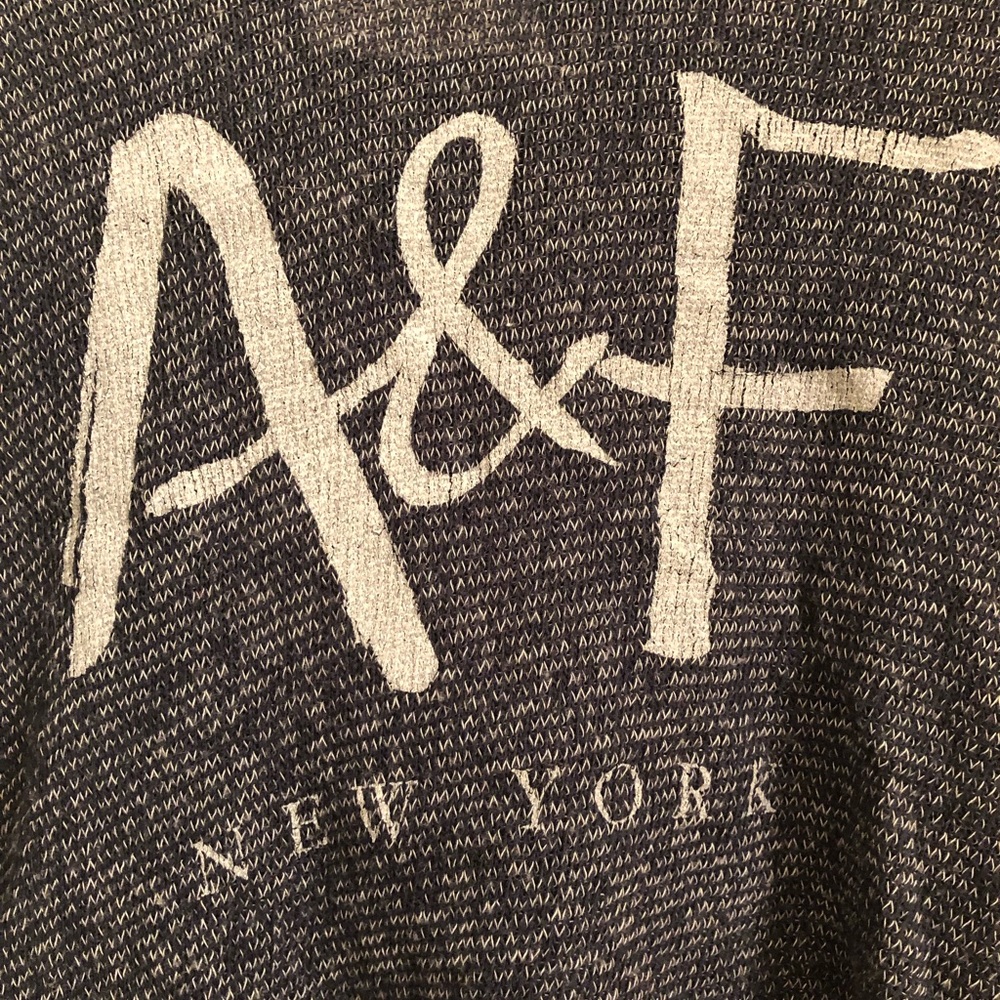 Knitted mesh grey sweatshirt with hood